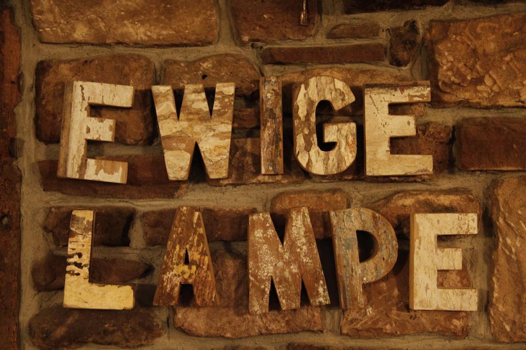 Zur Ewigen Lampe Romantisches Landhotel & Restaurant Nideggen Exterior foto